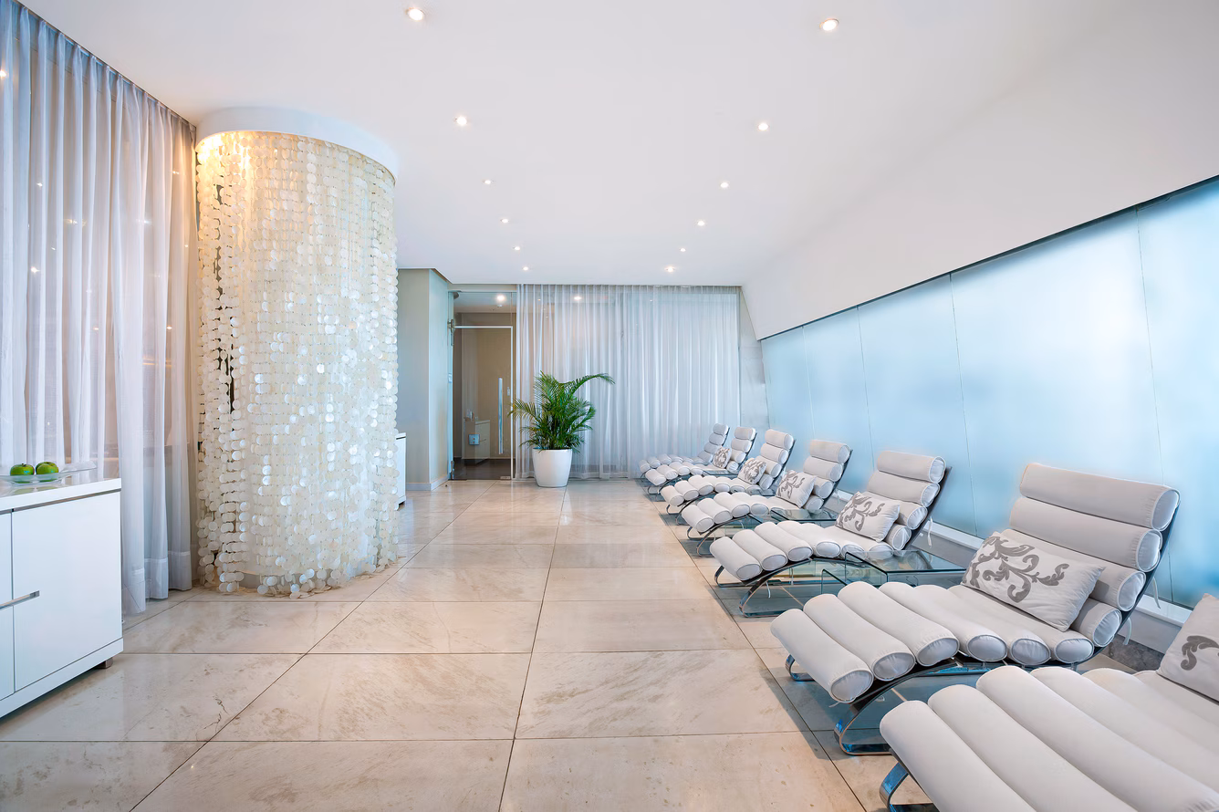 ptybw-sensory-spa-7179-hor-clsc.avif